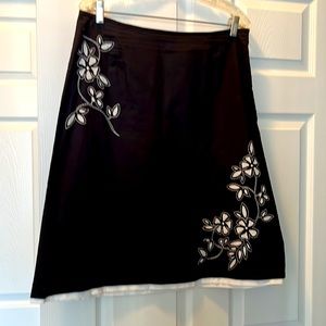 TALBOTS COTTON A-LINE EMBROIDERED MIDI SKIRT Size L